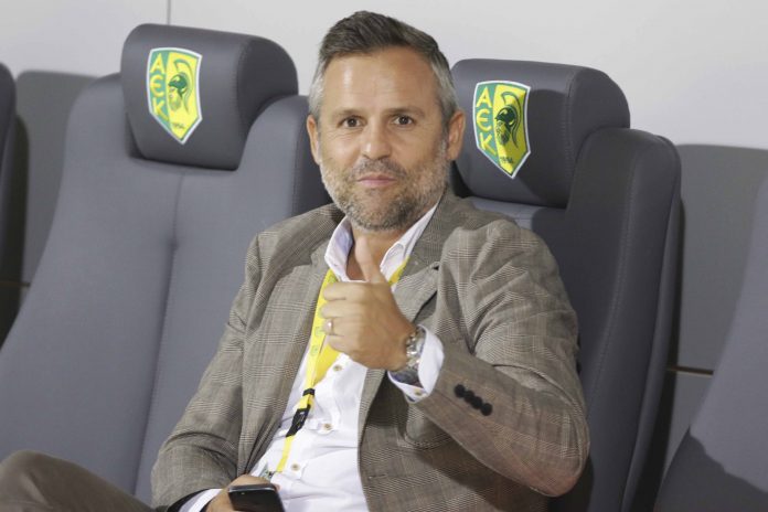 Xavi Roca, director deportivo del AEK